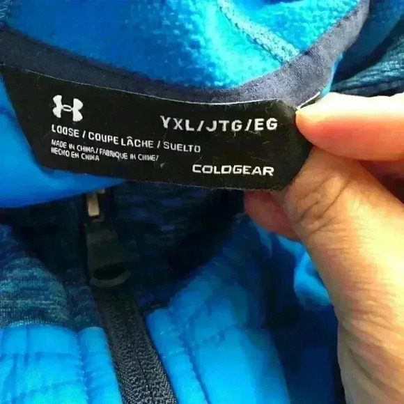 UNDERARMOUR BLUE PUFFER HOODIE JACKET YOUTH XL - Picture 2 of 4